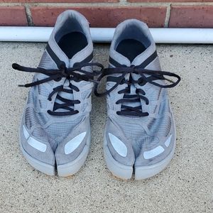 Topo athletic cross trainer